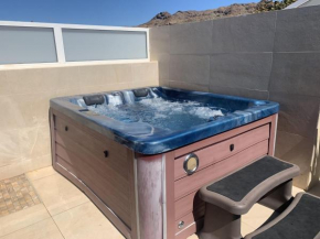 Bungalow el Valle in Puerto Rico with Jacuzzi